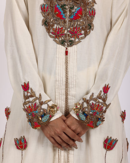 Modern Design Off White Salwar Suit