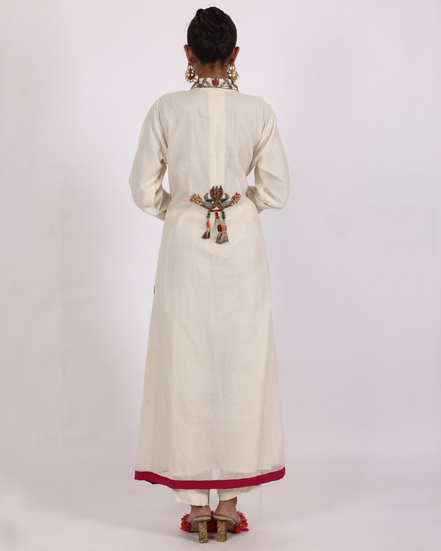 Modern Design Off White Salwar Suit