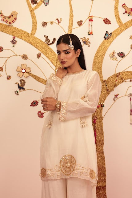 Off-White Chanderi Suit