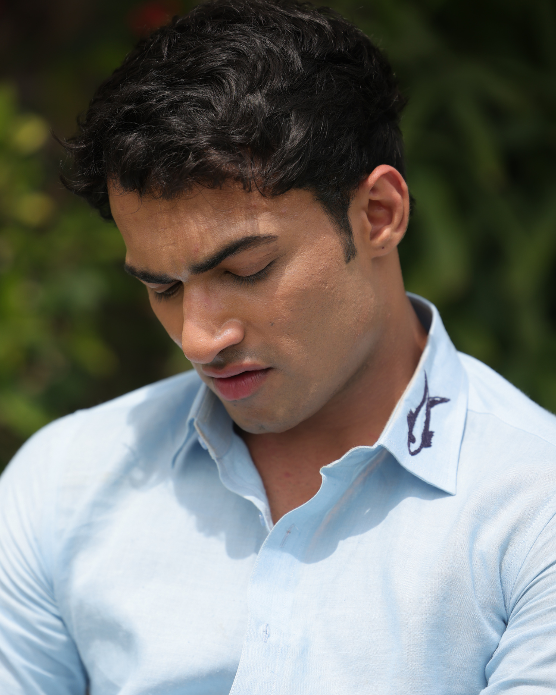Bleu Marine Hand-Embroidered Linen Shirt
